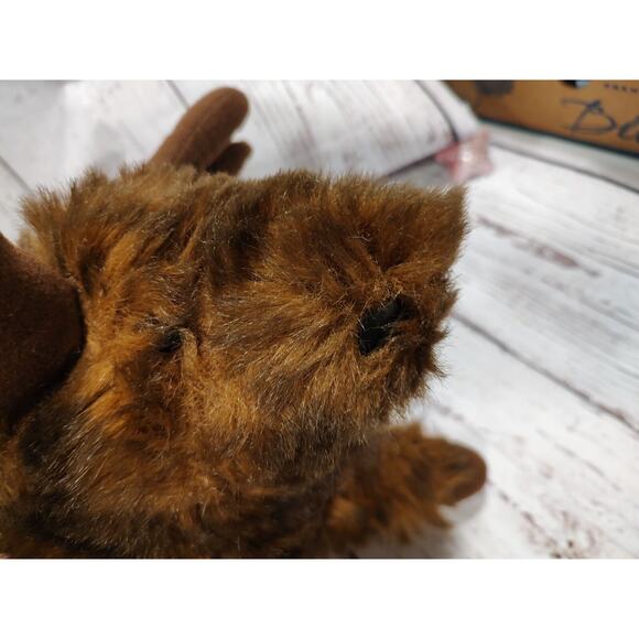Moose laying down stuffed animal plush realistic - Picture 4 of 8